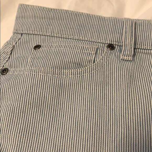 Vince Camuto Jean mini skirt - Picture 2 of 3